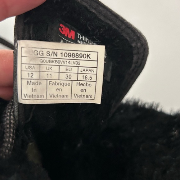 Boy’s Ugg Black Butte Rubber Suede Water resistance Snow Winter Boots size 12 - Picture 11 of 14